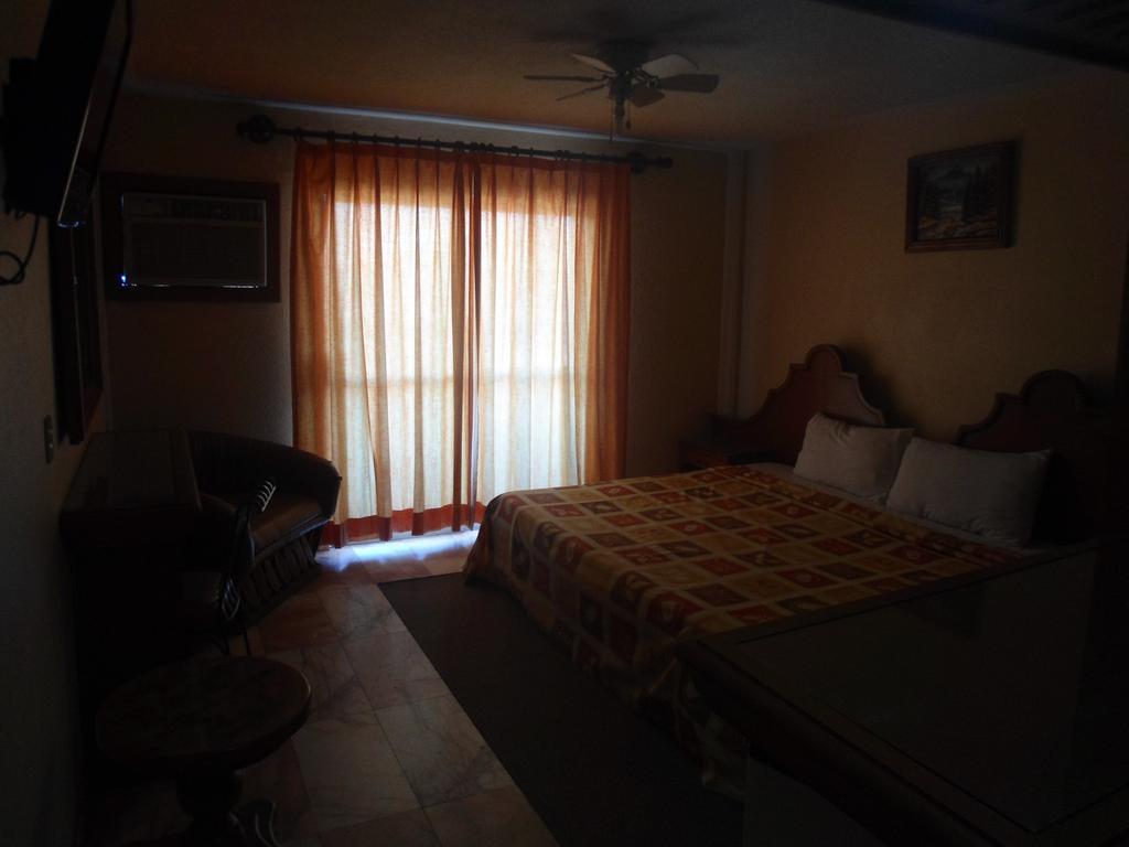 Hotel Villa Cahita Los Mochis Ruang foto