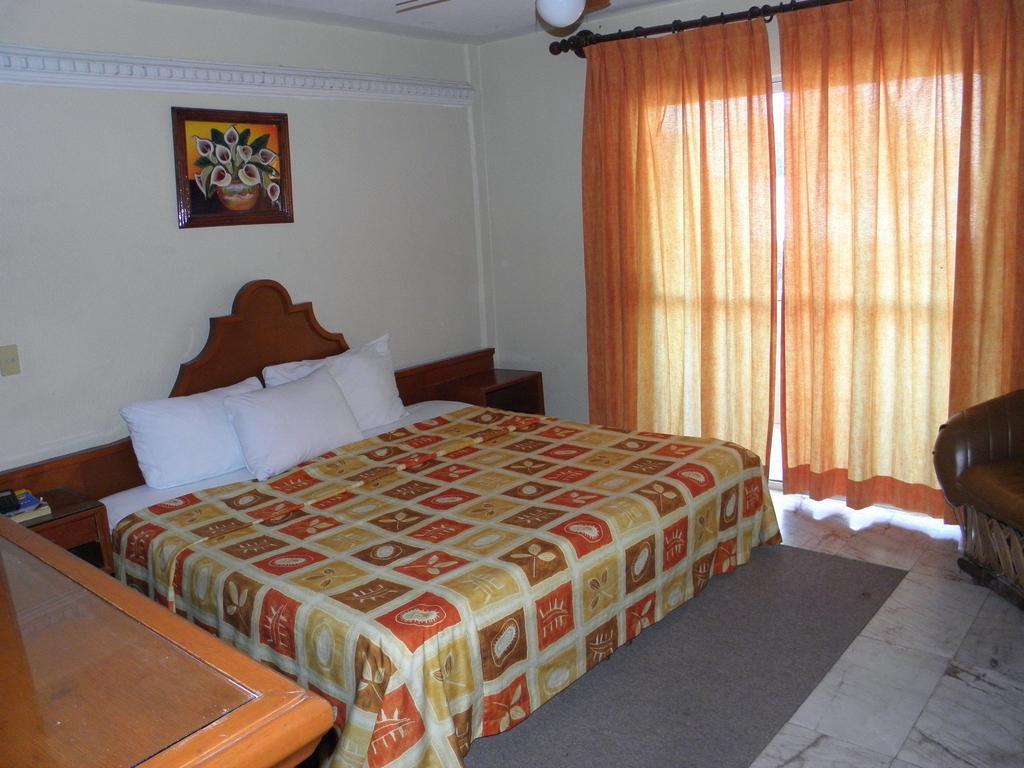 Hotel Villa Cahita Los Mochis Ruang foto